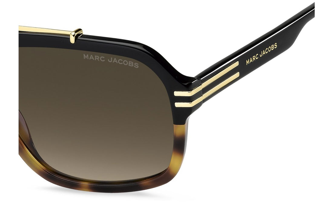 MARC JACOBS MJ 840