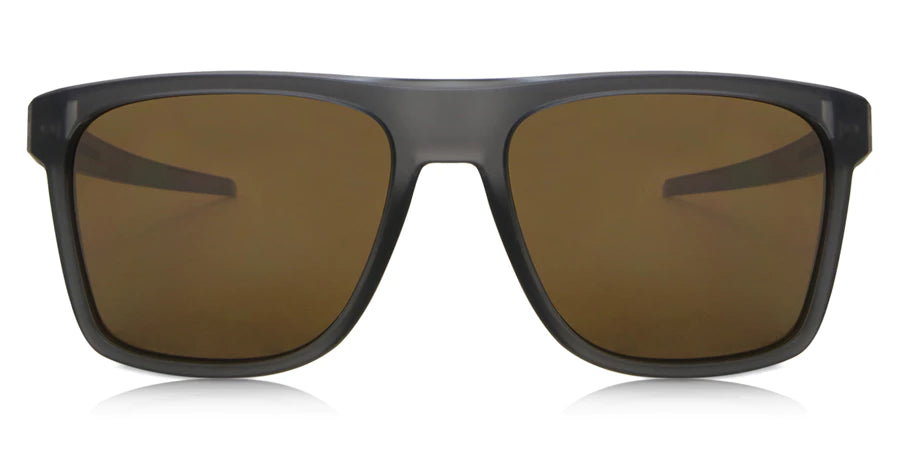 Oakley OO9100